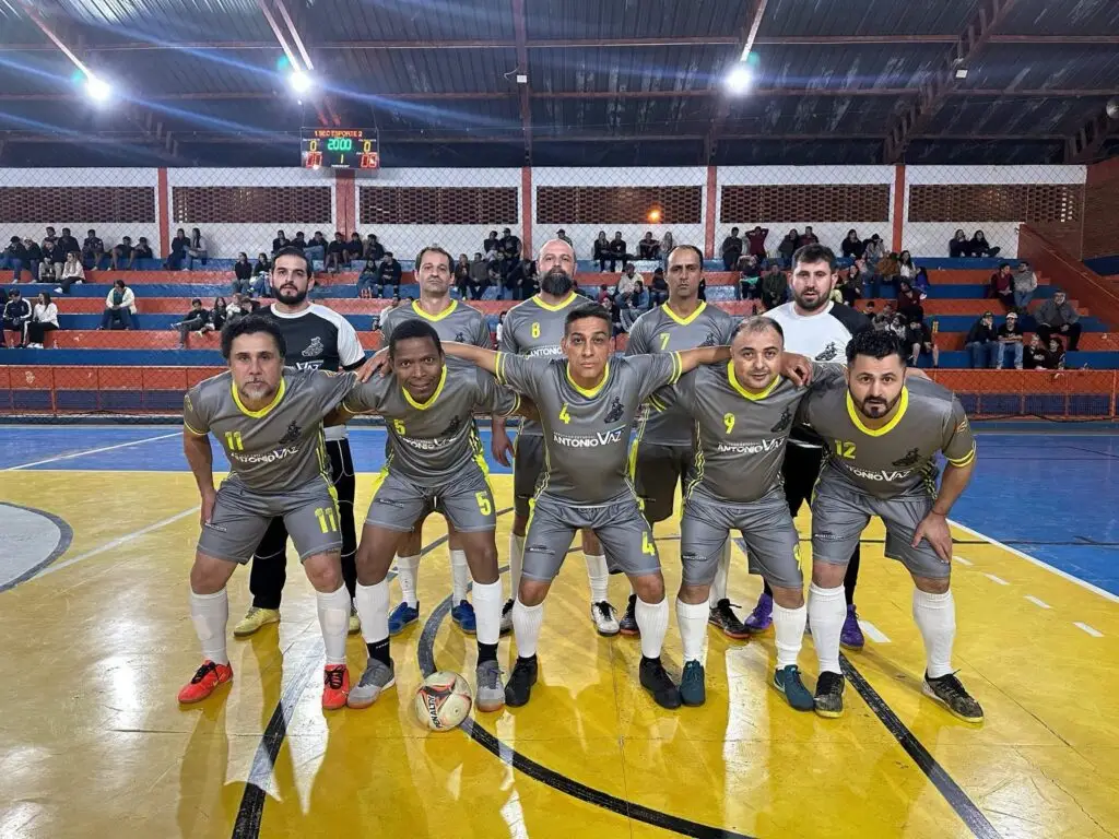 Iguatemi: Ginásio de Esportes recebe público para as finais do Campeonato Municipal de Futsal Iguatemi: Ginásio de Esportes recebe público para as finais do Campeonato Municipal de Futsal