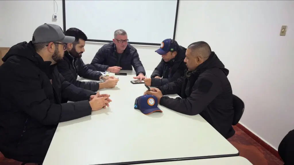 Em reunião, Prefeitura de Sete Quedas discute estruturação da Defesa Civil Municipal Em reunião, Prefeitura de Sete Quedas discute estruturação da Defesa Civil Municipal