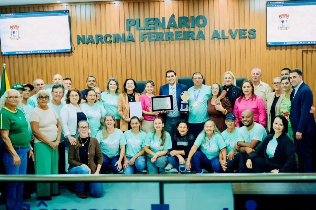 Câmara de Juti homenageia participantes dos Jogos da Melhor Idade Câmara de Juti homenageia participantes dos Jogos da Melhor Idade