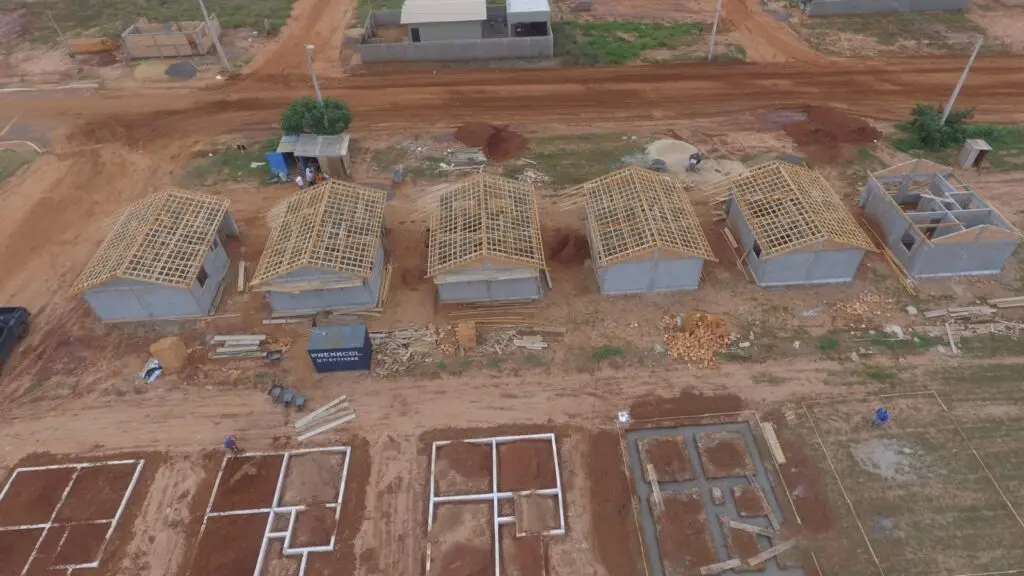 Iguatemi: Construção das unidades habitacionais no Bairro Stanislau Javolski continua em ritmo acelerado Iguatemi: Construção das unidades habitacionais no Bairro Stanislau Javolski continua em ritmo acelerado
