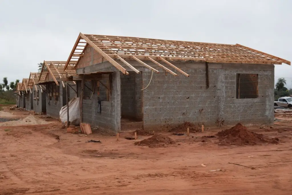 Iguatemi: Construção das unidades habitacionais no Bairro Stanislau Javolski continua em ritmo acelerado Iguatemi: Construção das unidades habitacionais no Bairro Stanislau Javolski continua em ritmo acelerado