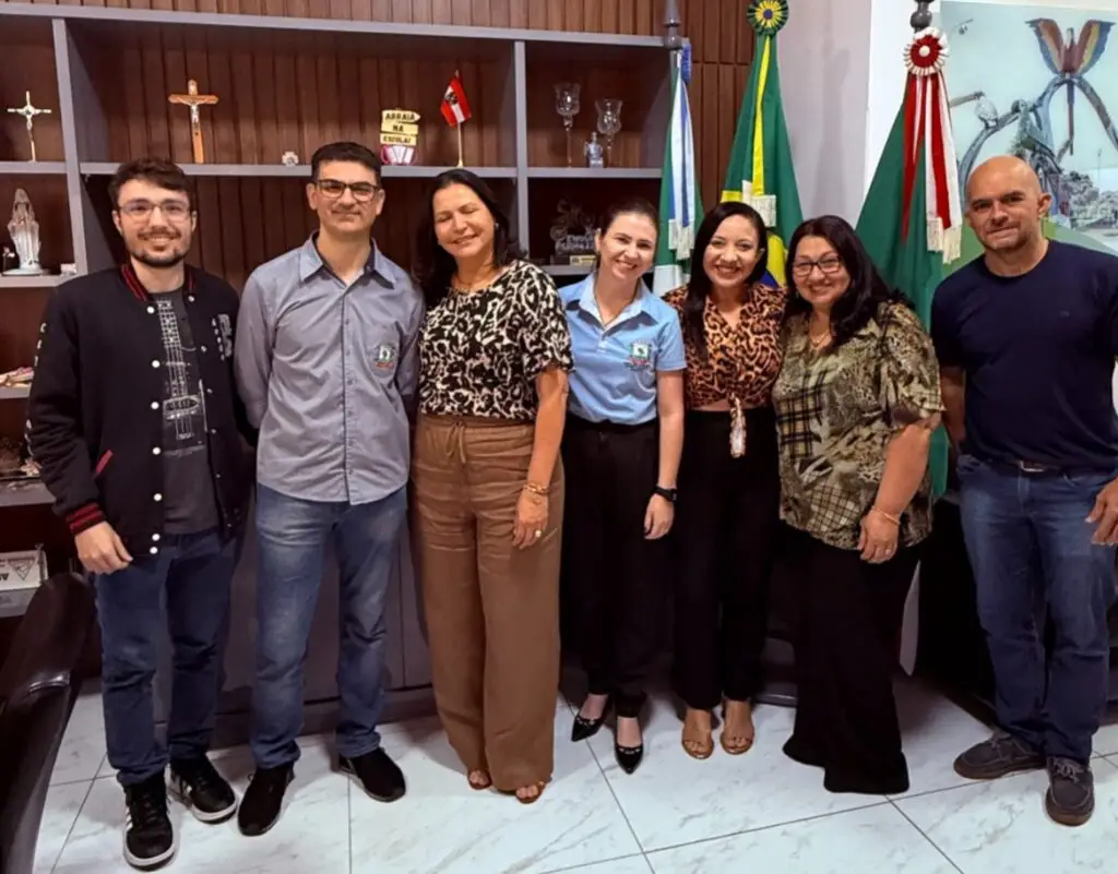 Caarapó: Gestão da prefeita Lurdes ultrapassa 150 convocações em apenas 1 ano e 7 meses e fortalece a Educação e os serviços públicos
