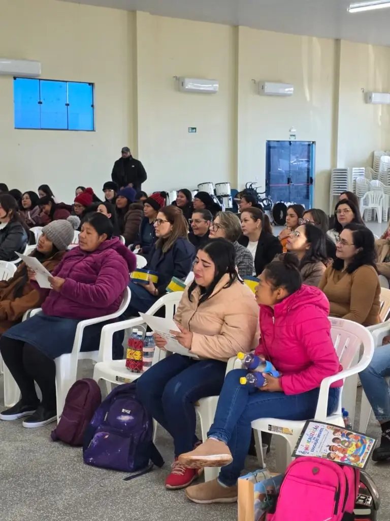 Prefeitura de Amambai promove formações continuadas para fortalecer a Educação Infantil da Rede Municipal Prefeitura de Amambai promove formações continuadas para fortalecer a Educação Infantil da Rede Municipal