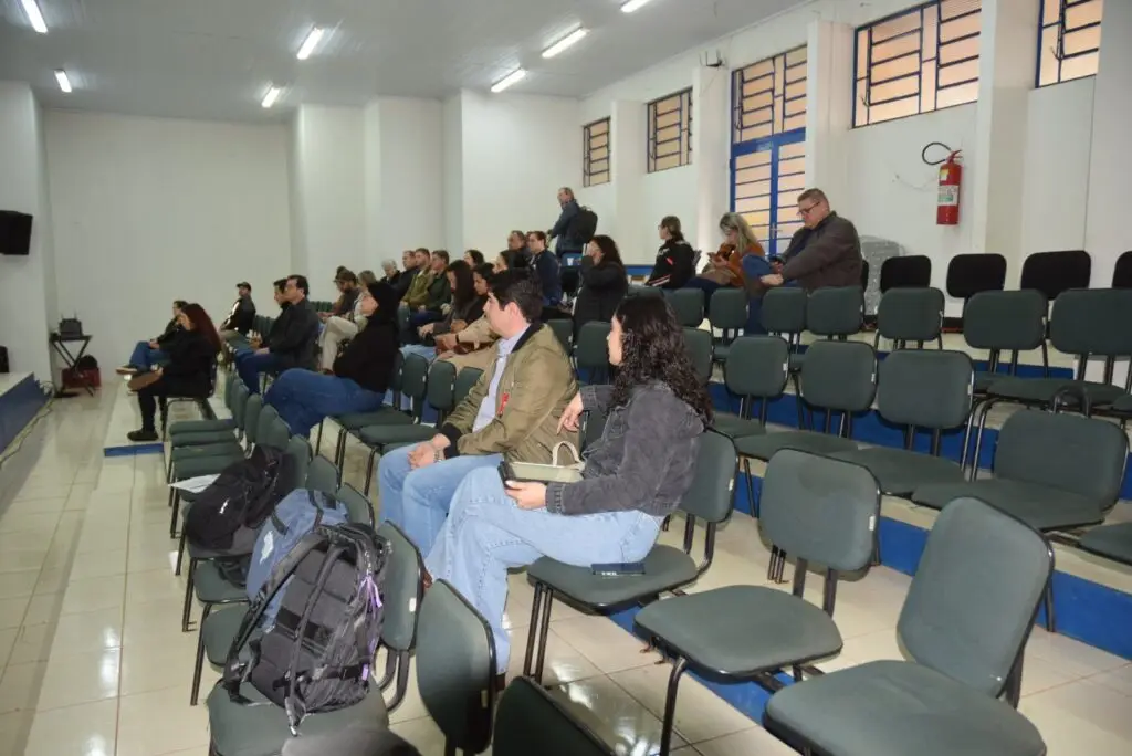 Iguatemi é sede do curso de capacitação do Projeto Rede Clima Tempo Iguatemi é sede do curso de capacitação do Projeto Rede Clima Tempo