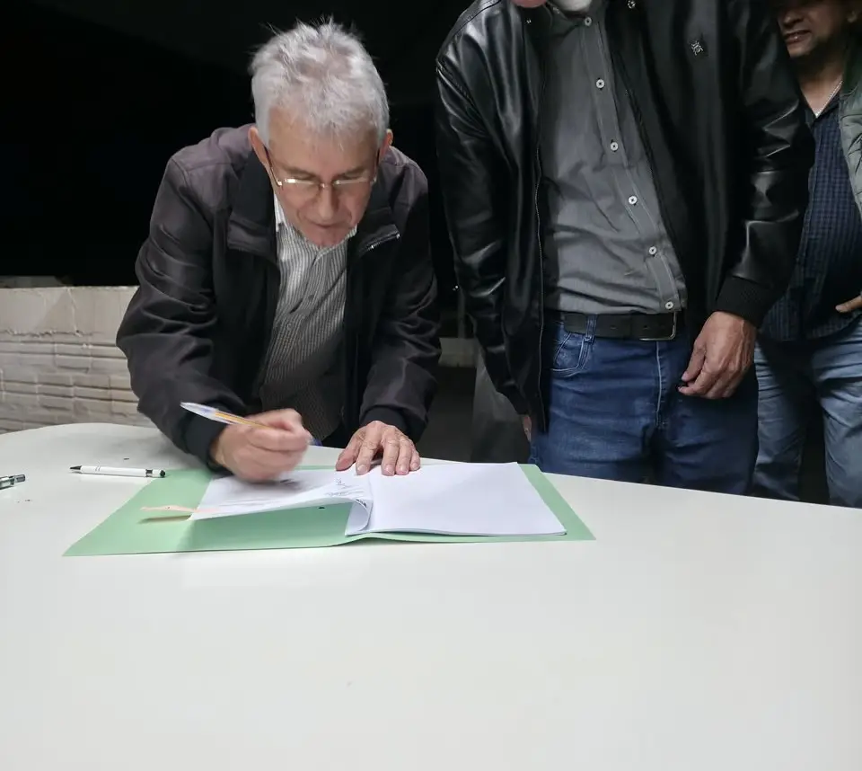 Prefeitura de Amambai firma convênio com o CTG Sentinela de Amambai para realização do 35º FEGAMS Prefeitura de Amambai firma convênio com o CTG Sentinela de Amambai para realização do 35º FEGAMS