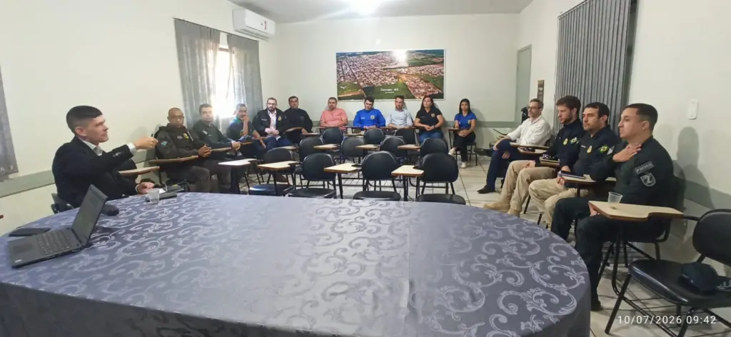 Instituições de Segurança Pública se reúnem para discutir ações integradas em Caarapó Instituições de Segurança Pública se reúnem para discutir ações integradas em Caarapó